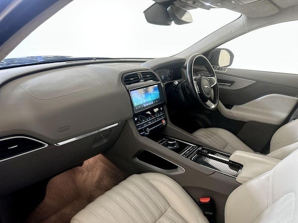 Used Jaguar F-Pace 2019 for sale - 76202200: Photo 12