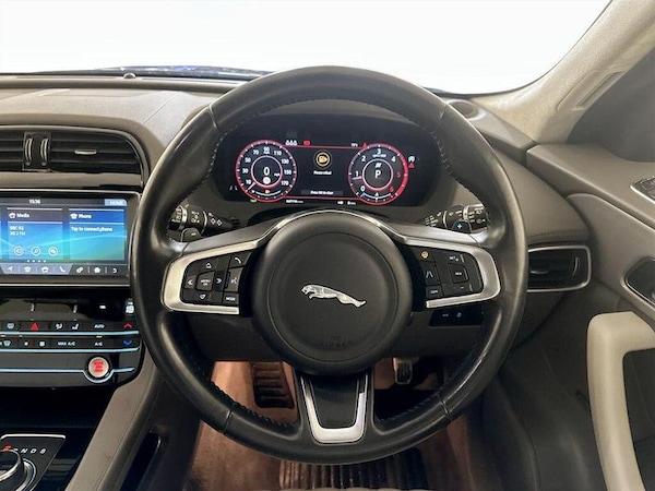 Used Jaguar F-Pace 2019 for sale - 76202200: Photo 18