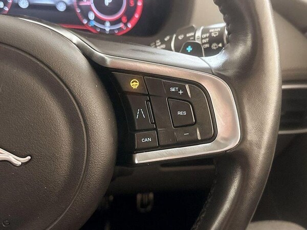 Used Jaguar F-Pace 2019 for sale - 76202200: Photo 21