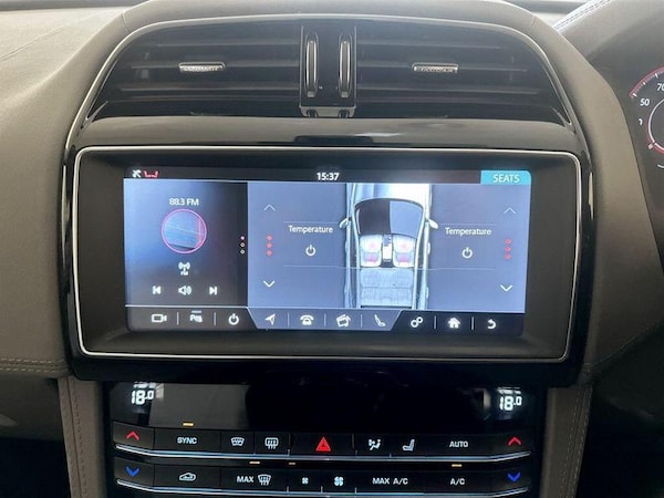 Used Jaguar F-Pace 2019 for sale - 76202200: Photo 23