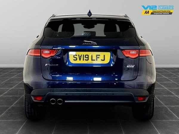 Used Jaguar F-Pace 2019 for sale - 76202200: Photo 9