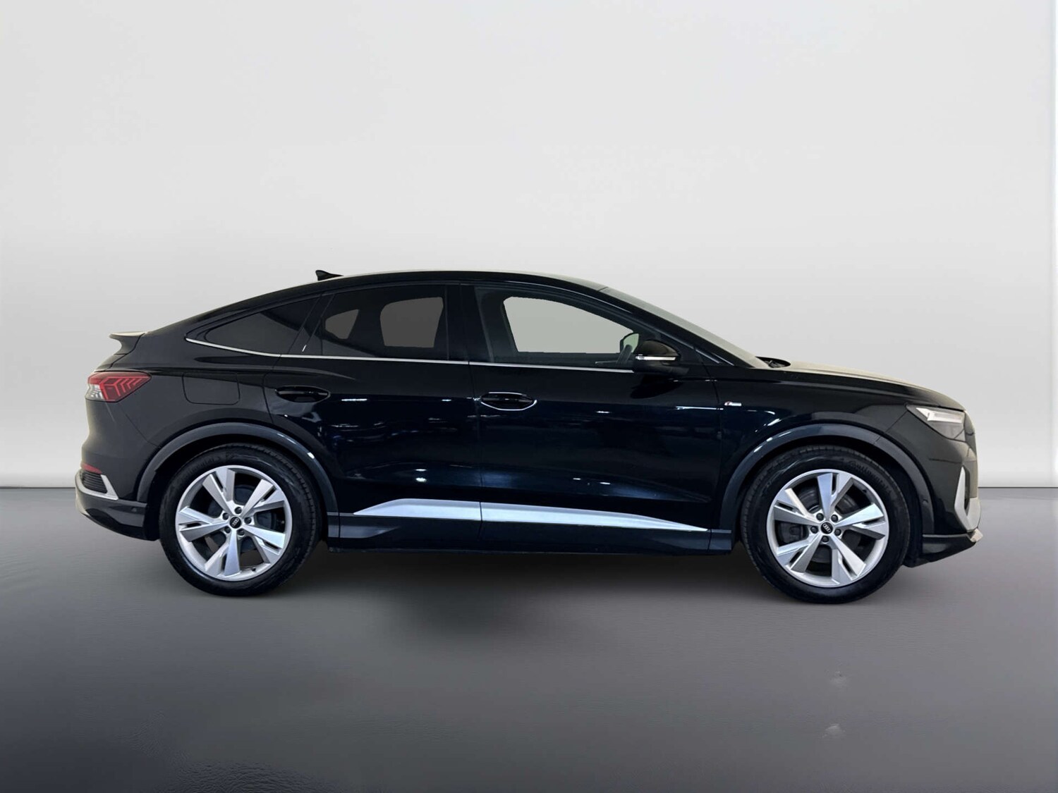 Used Audi Q4 e-tron 2022 for sale - 78152356: Photo 11