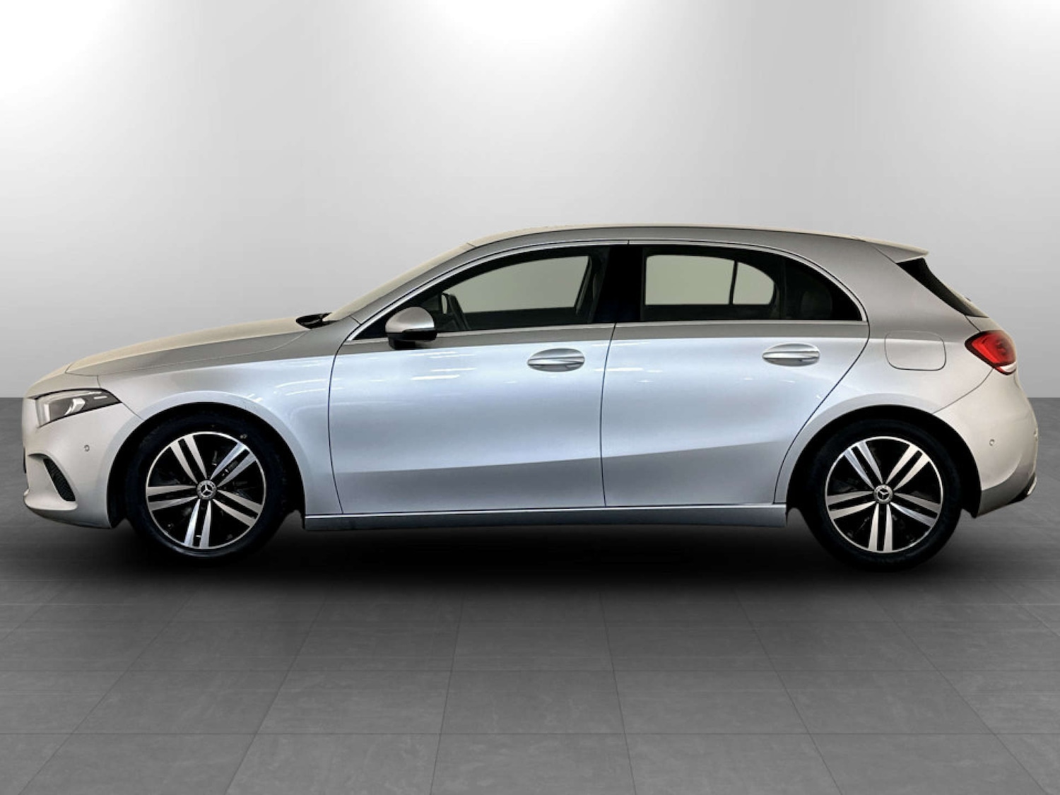 Used Mercedes-Benz A-Class 2020 for sale - 77547677: Photo 7