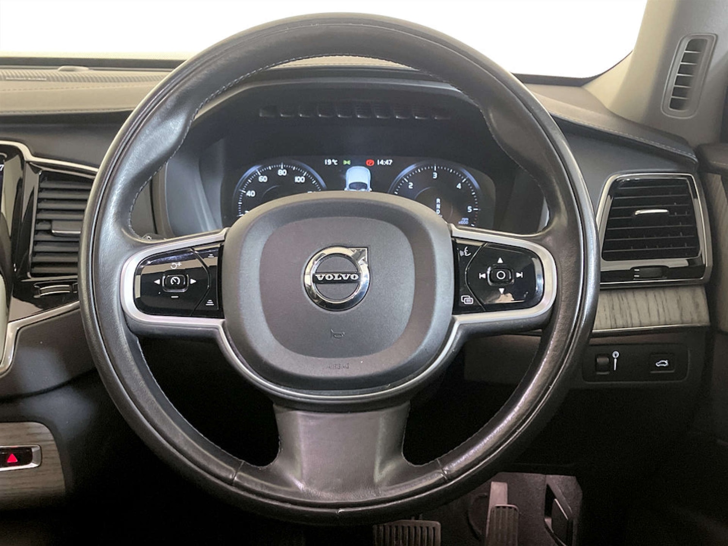 Used Volvo XC90 2021 for sale - 77185077: Photo 18