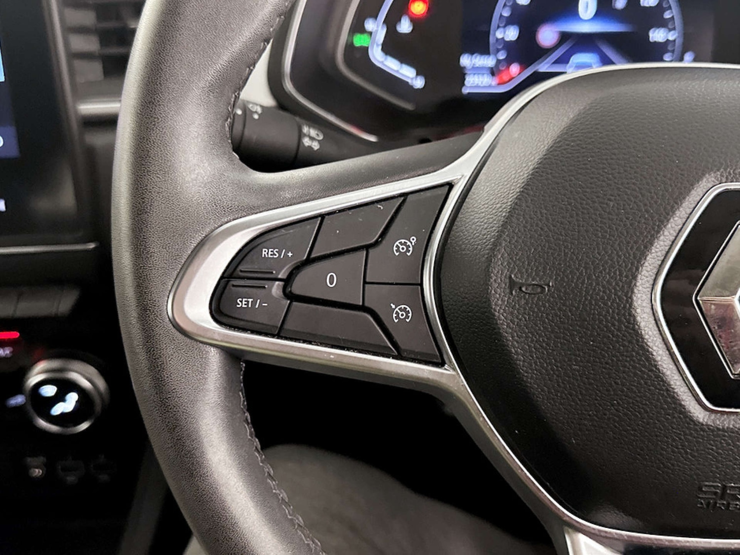 Used Renault Captur 2022 for sale - 77185235: Photo 18