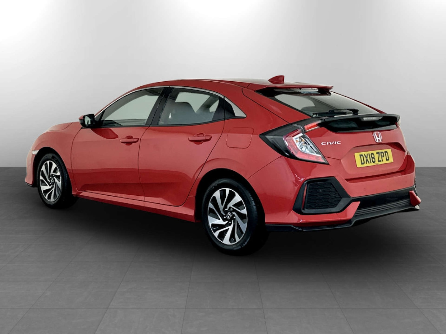 Used Honda Civic 2018 for sale - 77547727: Photo 8