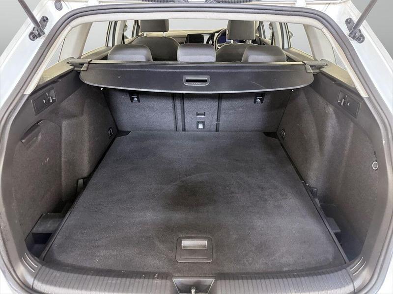 Used Volkswagen Golf 2023 for sale - 76684998: Photo 15