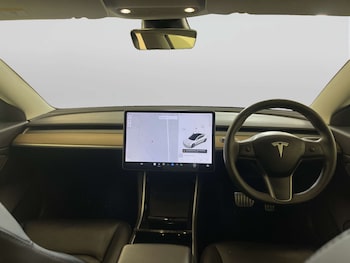 Used Tesla Model 3 2020 for sale - 78456218: Photo