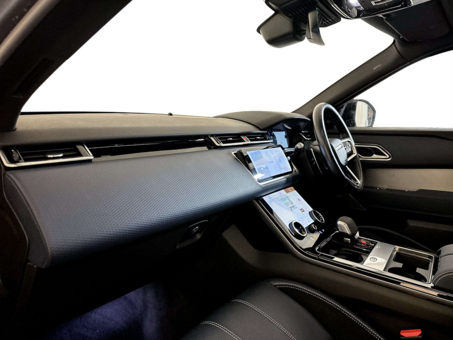 Used Land Rover Range Rover Velar 2022 for sale - 77370951: Photo 11