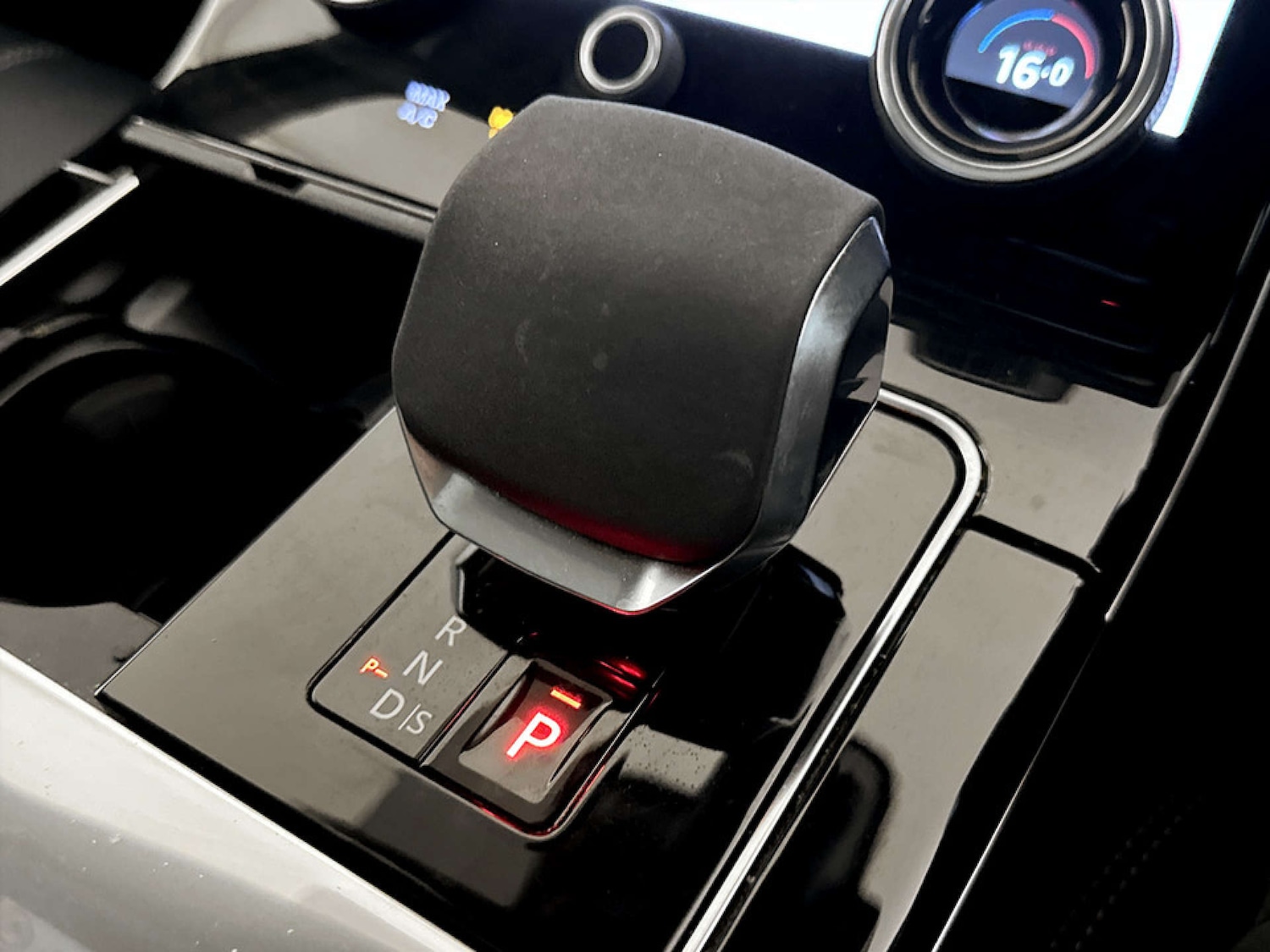 Used Land Rover Range Rover Velar 2022 for sale - 77370951: Photo 27