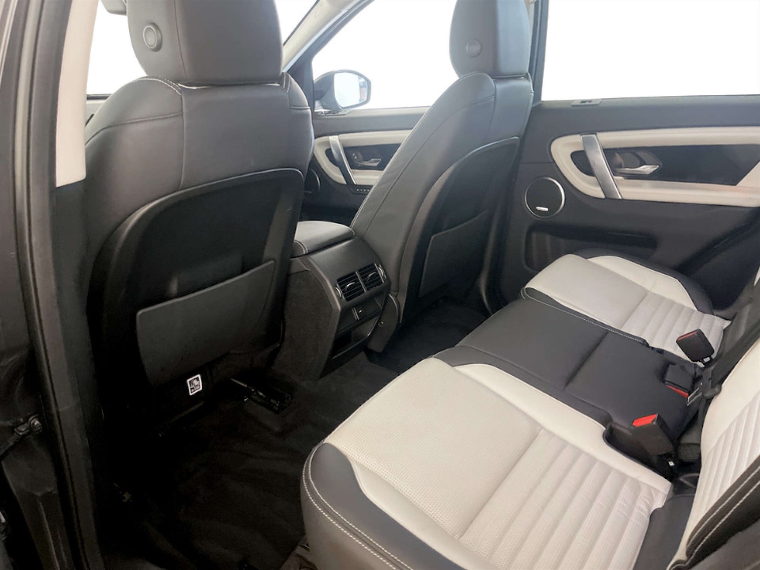 Used Land Rover Discovery Sport 2022 for sale - 77185191: Photo 14