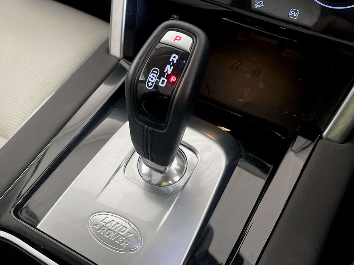 Used Land Rover Discovery Sport 2022 for sale - 77185191: Photo 27