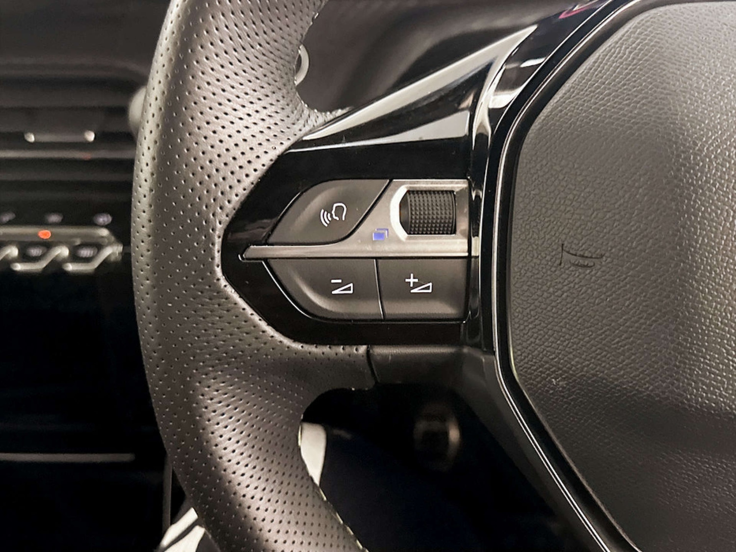 Used Peugeot 2008 2022 for sale - 77276697: Photo 17