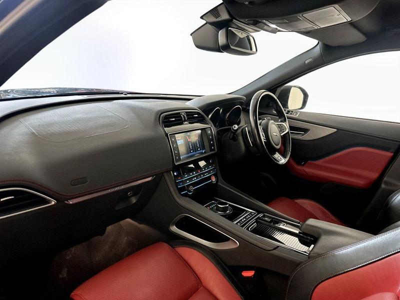 Used Jaguar F-Pace 2018 for sale - 76641139: Photo 12