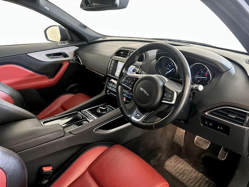 Used Jaguar F-Pace 2018 for sale - 76641139: Photo 15