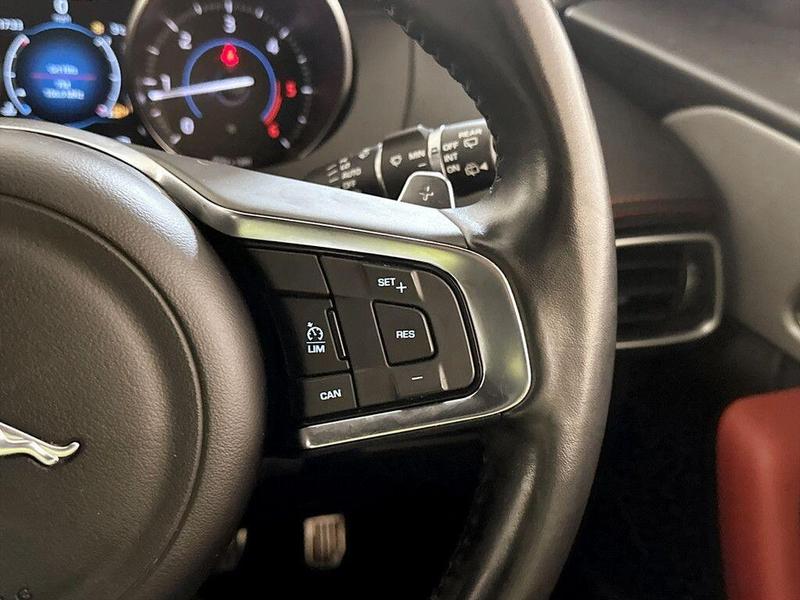 Used Jaguar F-Pace 2018 for sale - 76641139: Photo 19