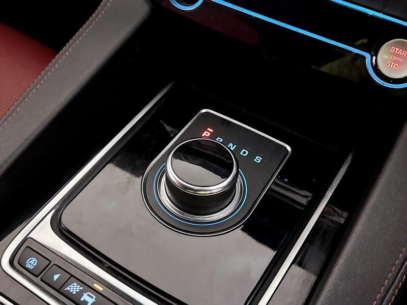 Used Jaguar F-Pace 2018 for sale - 76641139: Photo 25