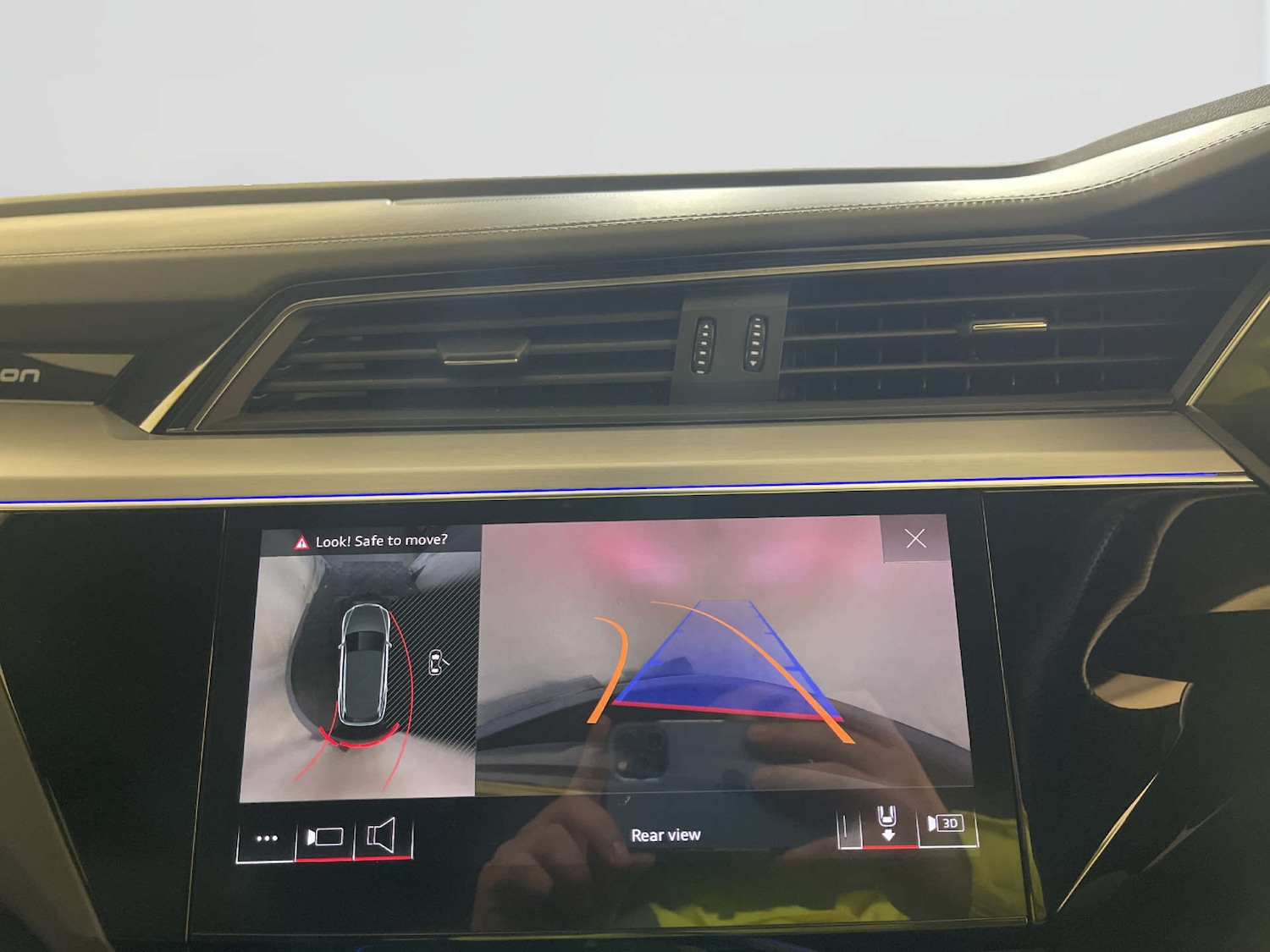 Used Audi e-tron 2022 for sale - 77953294: Photo 20