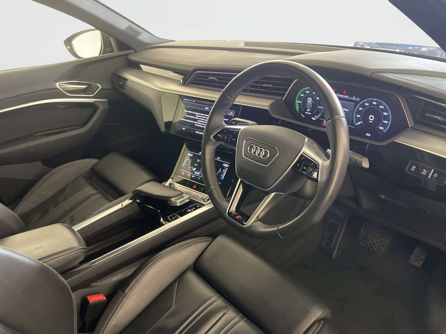 Used Audi e-tron 2022 for sale - 77989932: Photo 15