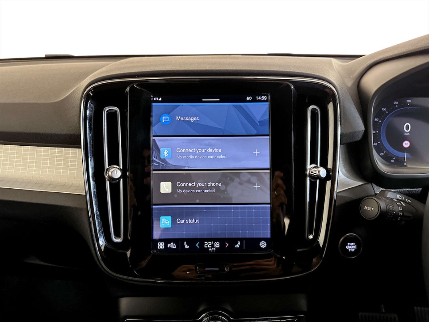 Used Volvo XC40 2023 for sale - 77422826: Photo 21