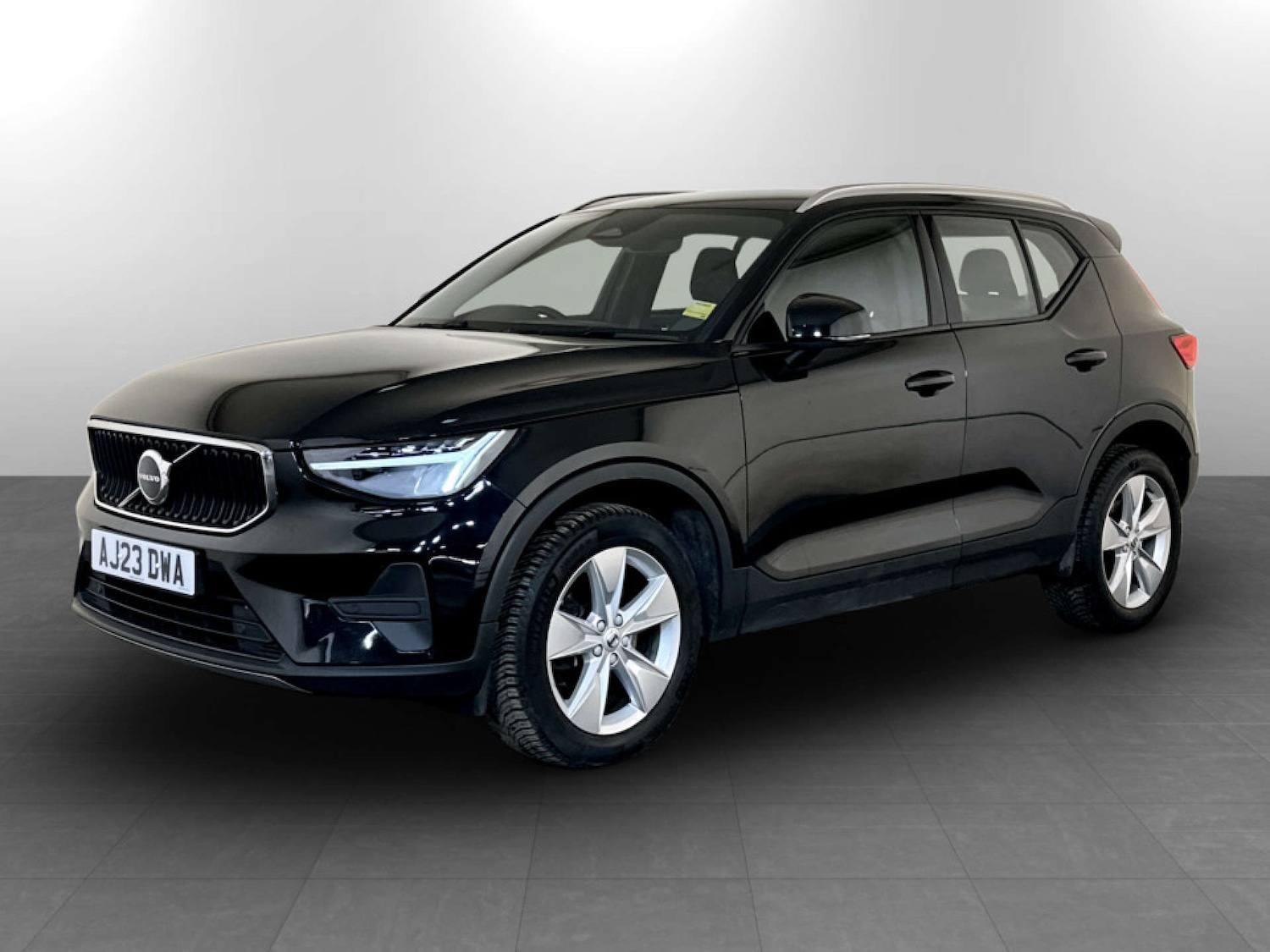 Used Volvo XC40 2023 for sale - 77422826: Photo 6