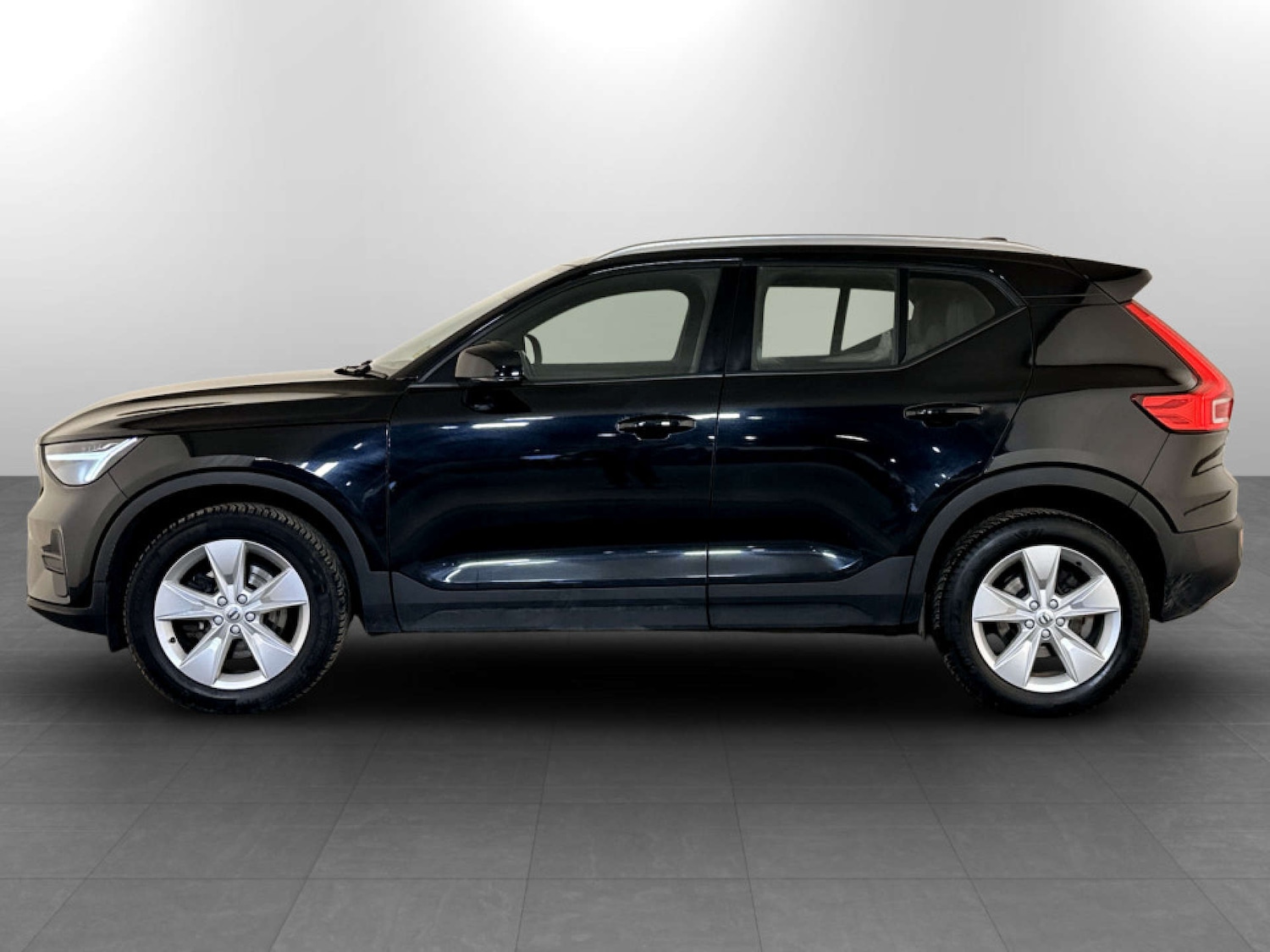 Used Volvo XC40 2023 for sale - 77422826: Photo 7