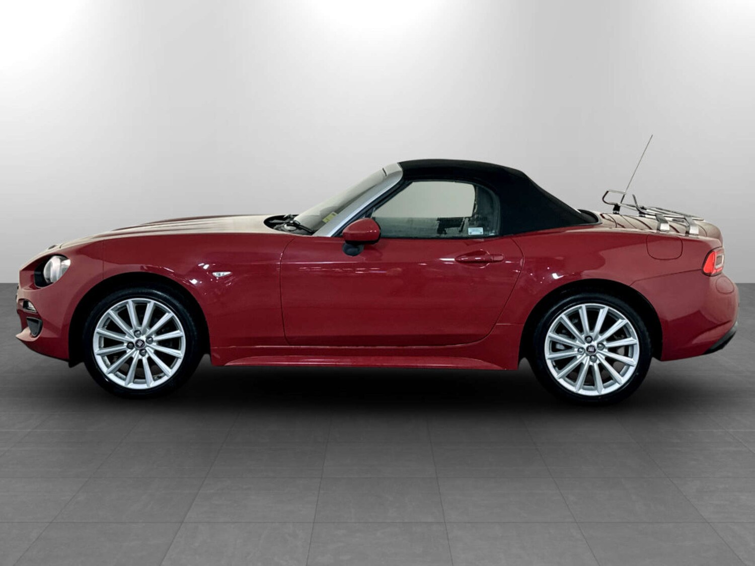 Used Fiat 124 Spider 2016 for sale - 77368299: Photo 7