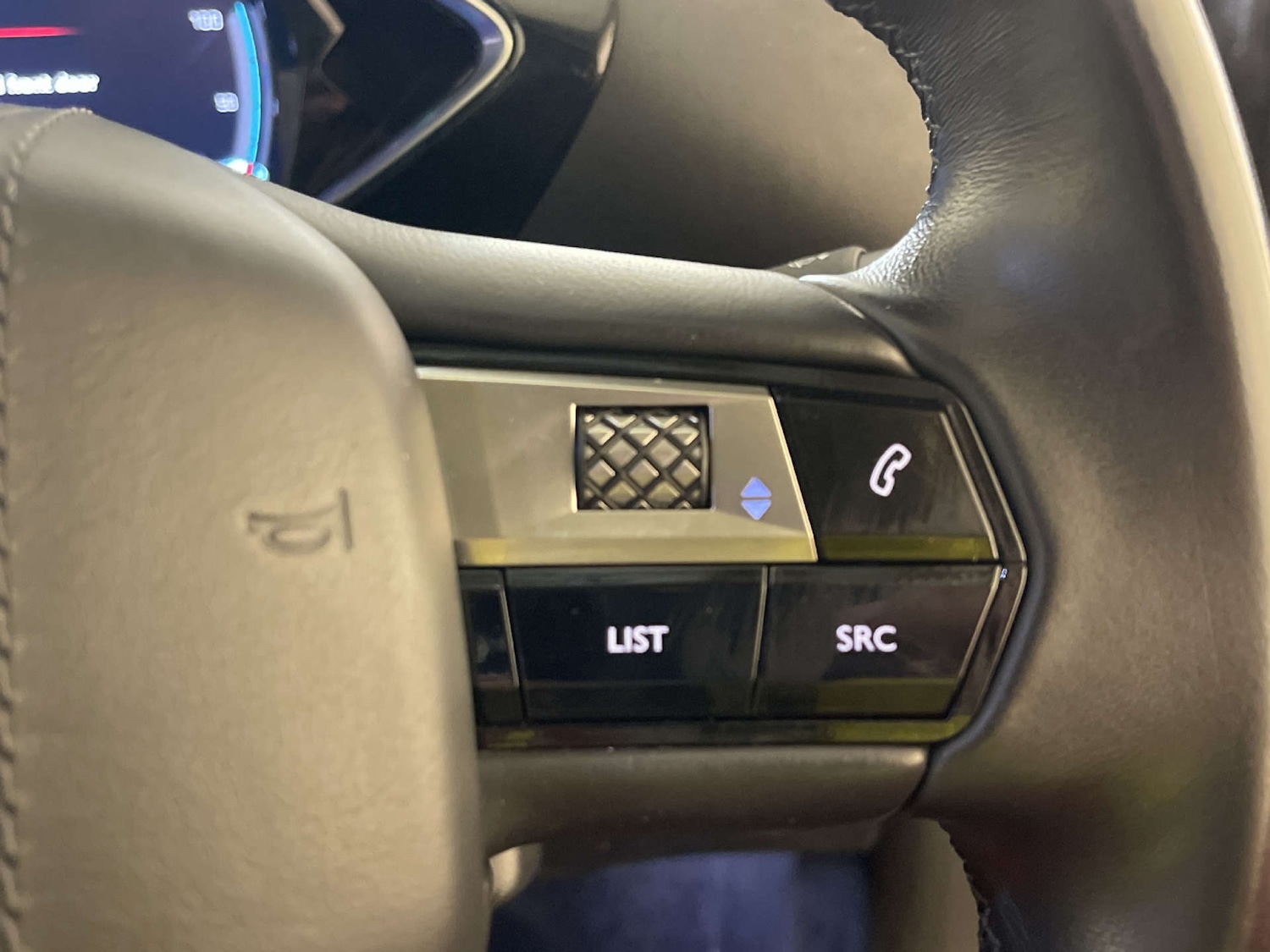 Used DS Automobiles DS 3 Crossback 2020 for sale - 77920768: Photo 19