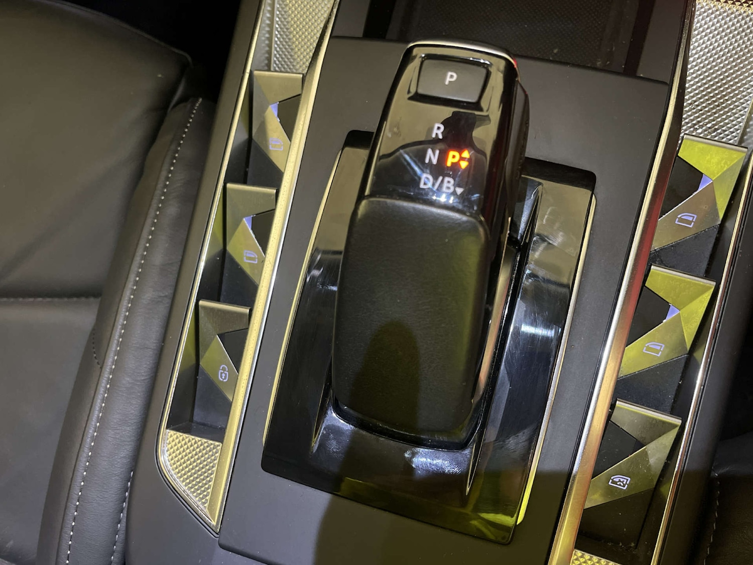 Used DS Automobiles DS 3 Crossback 2020 for sale - 77920768: Photo 25