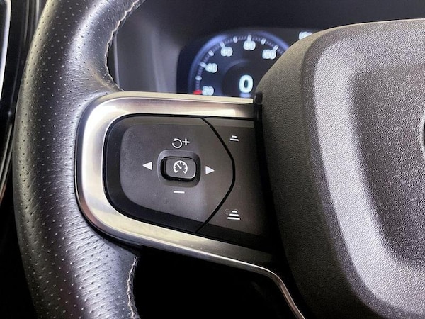 Used Volvo XC40 2020 for sale - 76322277: Photo 17