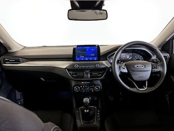 Used Ford Focus 2020 for sale - 76056048: Photo 3