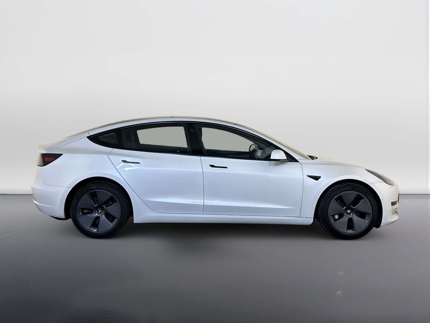 Used Tesla Model 3 2021 for sale - 77967821: Photo 11