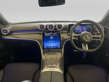 2025 - C200 AMG Line 4dr 9G-Tronic