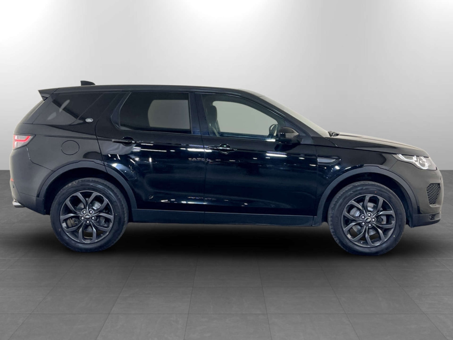 Used Land Rover Discovery Sport 2018 for sale - 77730197: Photo 11