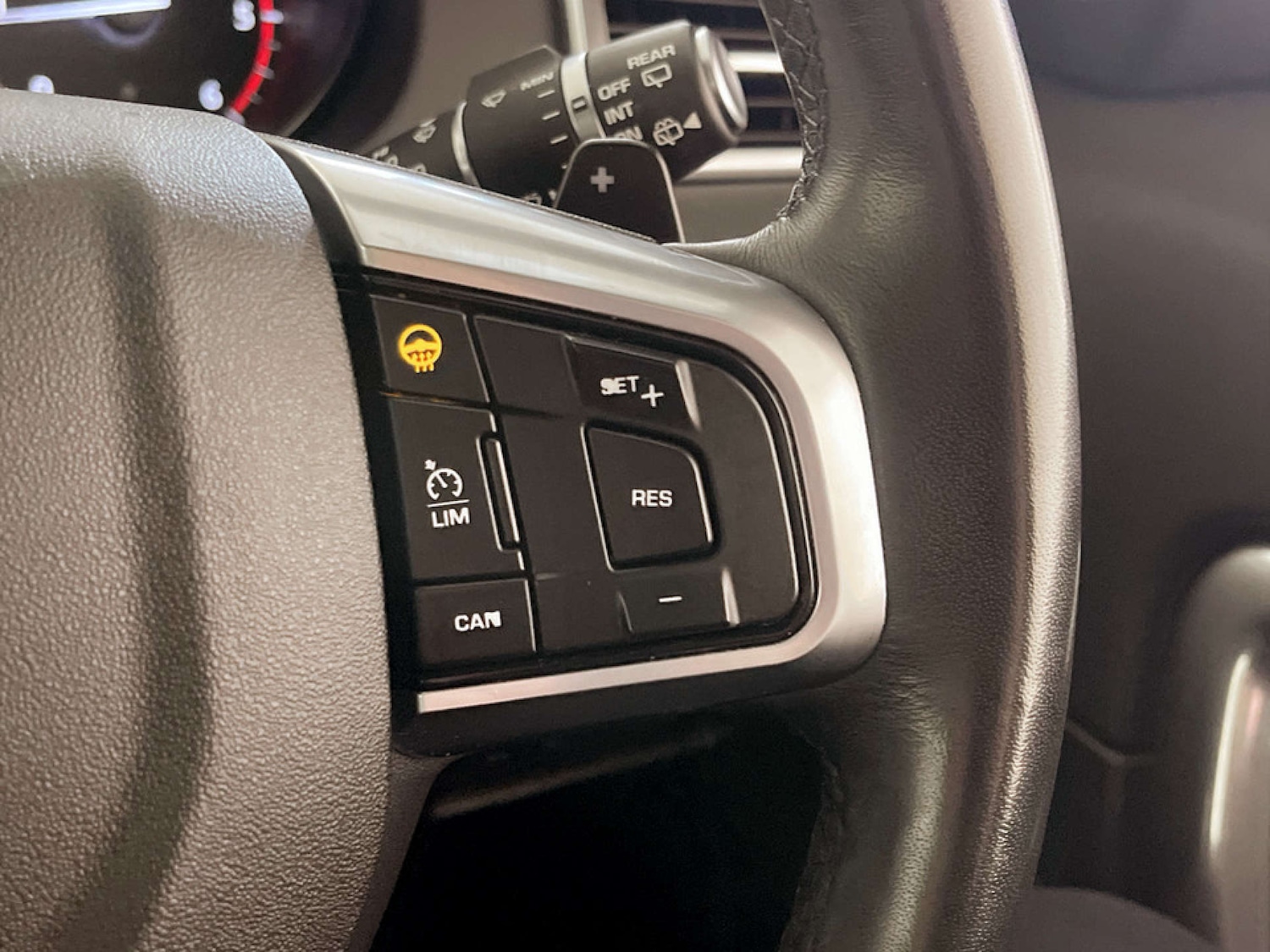 Used Land Rover Discovery Sport 2018 for sale - 77730197: Photo 20