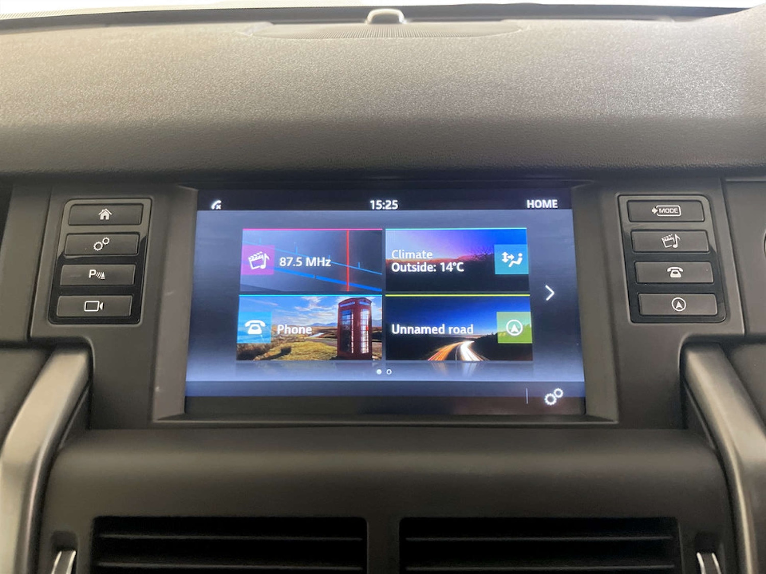 Used Land Rover Discovery Sport 2018 for sale - 77730197: Photo 24