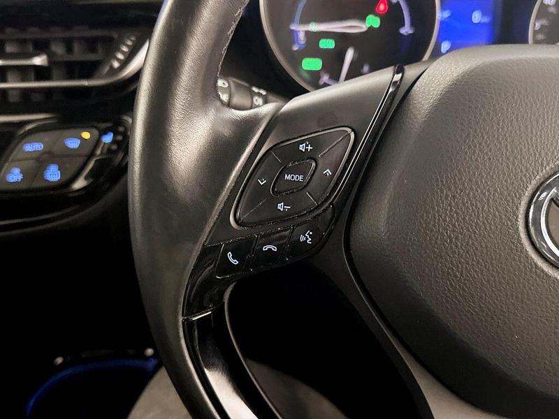 Used Toyota C-HR 2017 for sale - 76738821: Photo 17