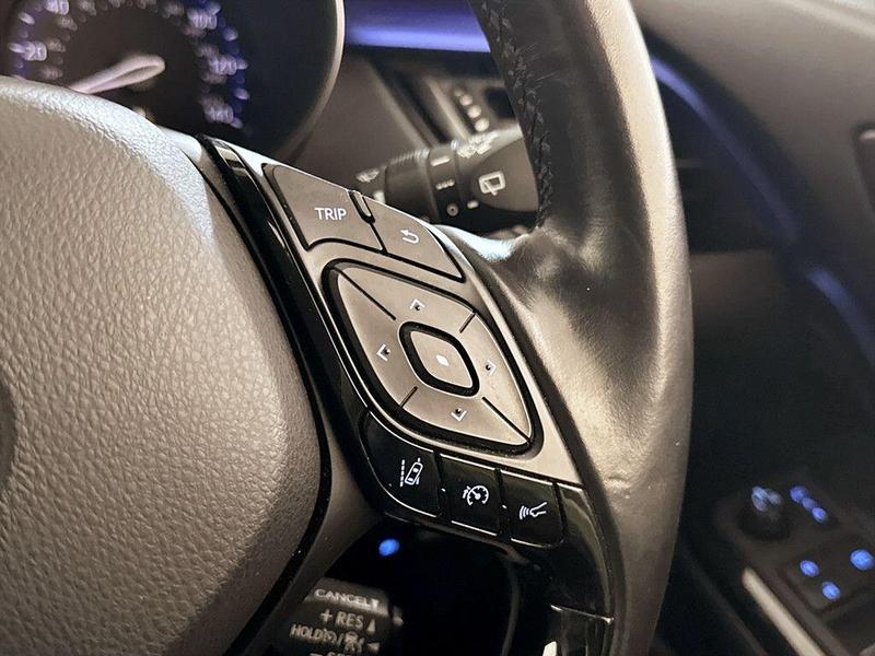 Used Toyota C-HR 2017 for sale - 76738821: Photo 19