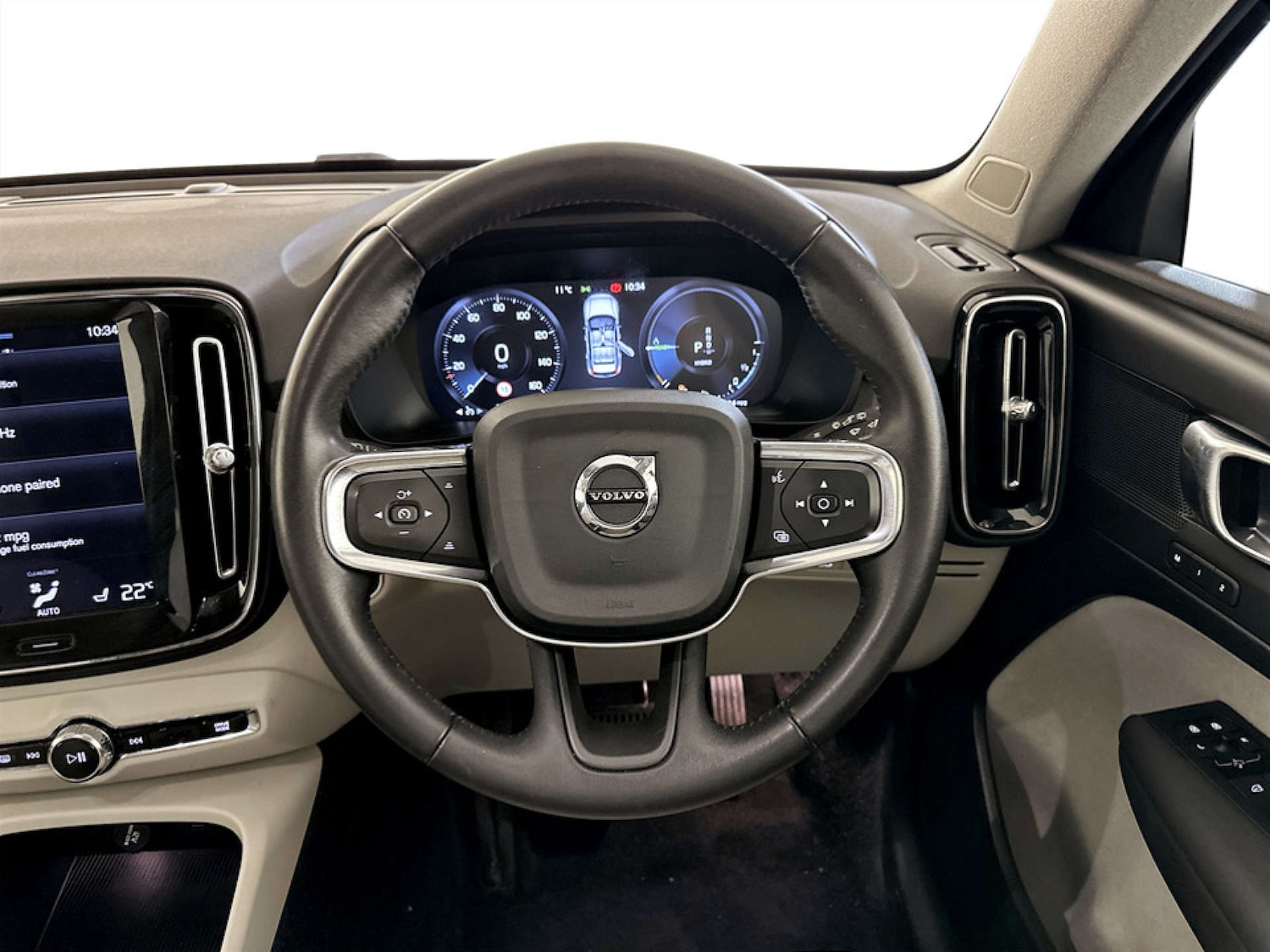 Used Volvo XC40 2021 for sale - 77640538: Photo 16