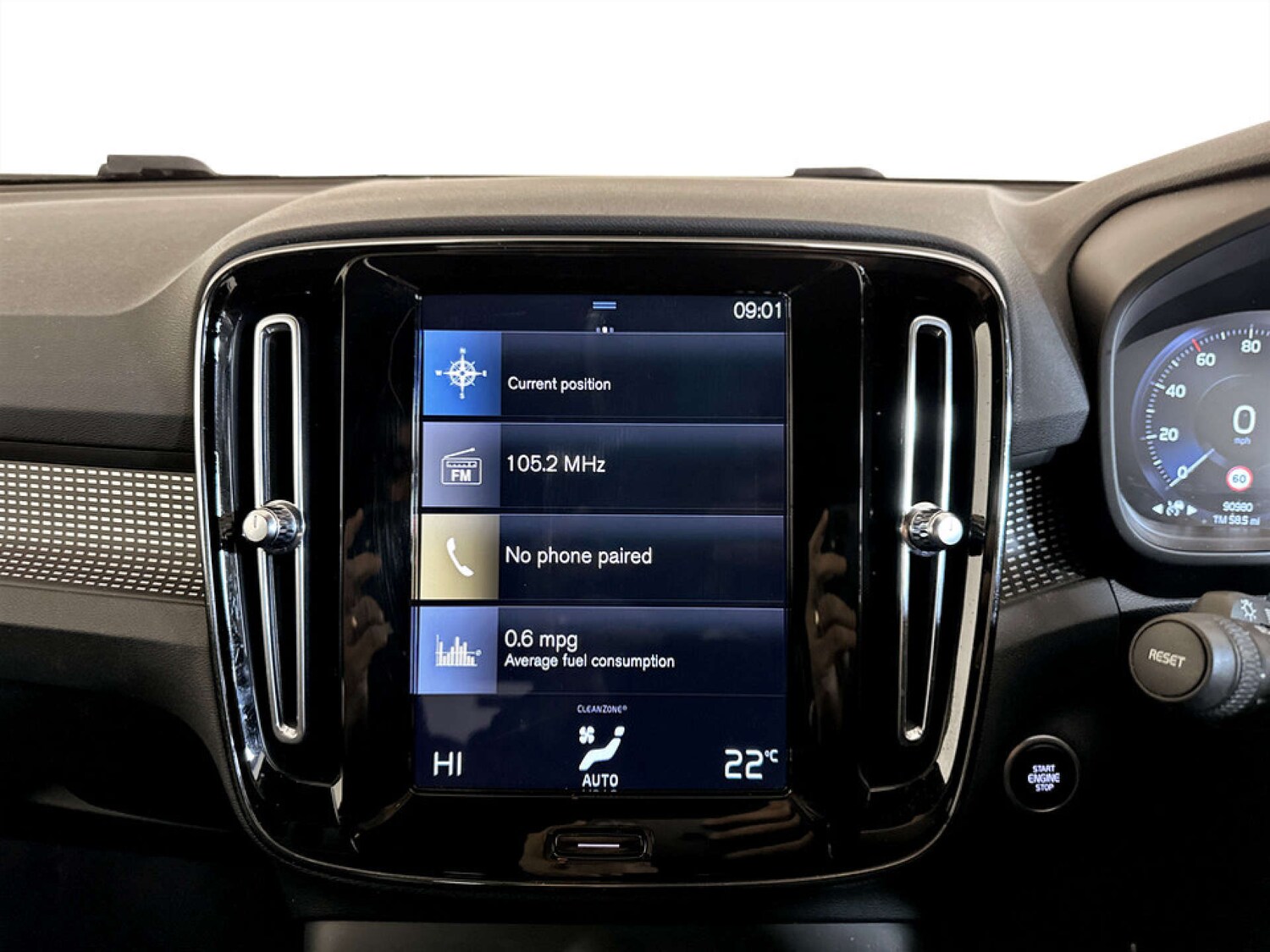 Used Volvo XC40 2022 for sale - 77422819: Photo 21