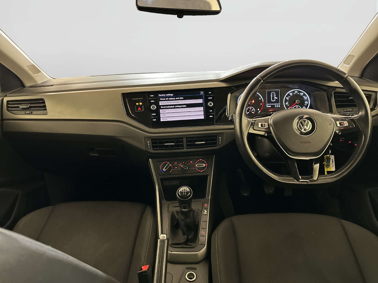 Used Volkswagen Polo 2019 for sale - 77953334: Photo 3