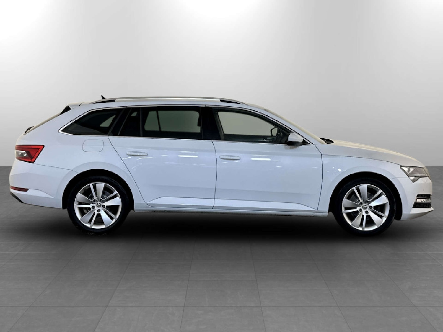 Used Skoda Superb 2020 for sale - 77353602: Photo 11
