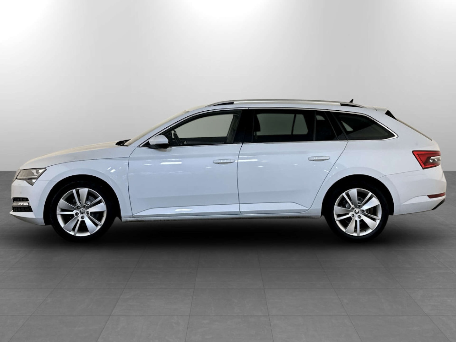 Used Skoda Superb 2020 for sale - 77353602: Photo 7