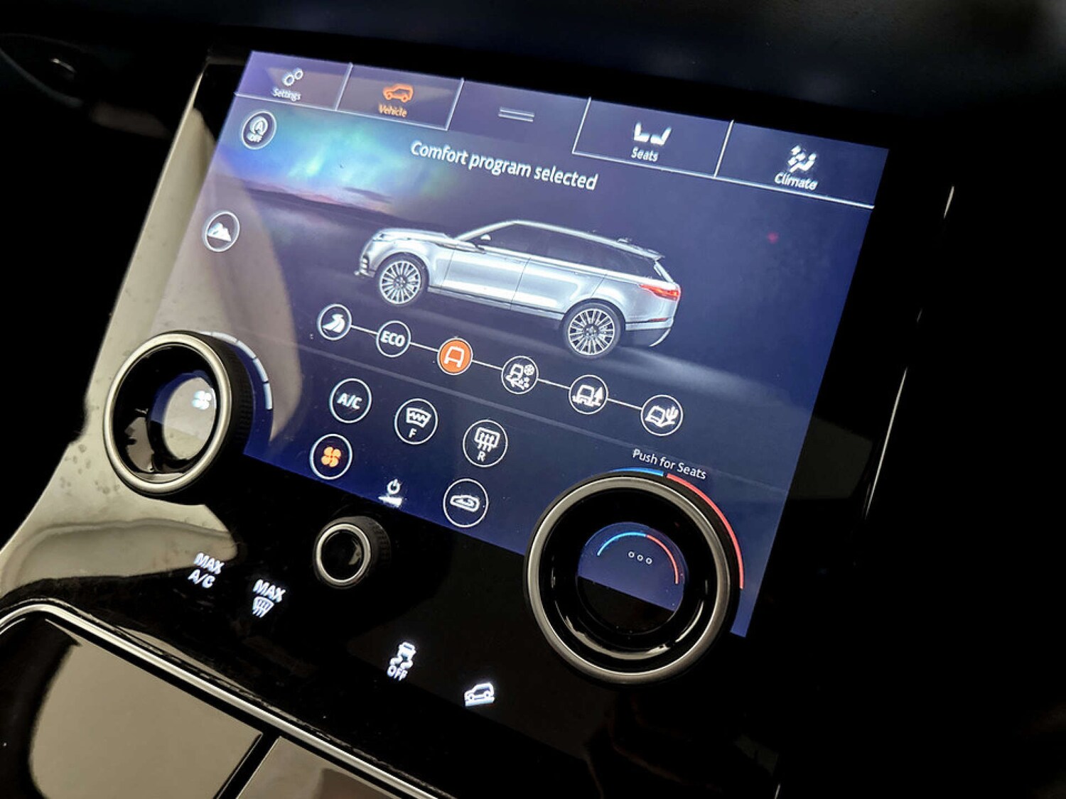 Used Land Rover Range Rover Velar 2020 for sale - 77245599: Photo 25