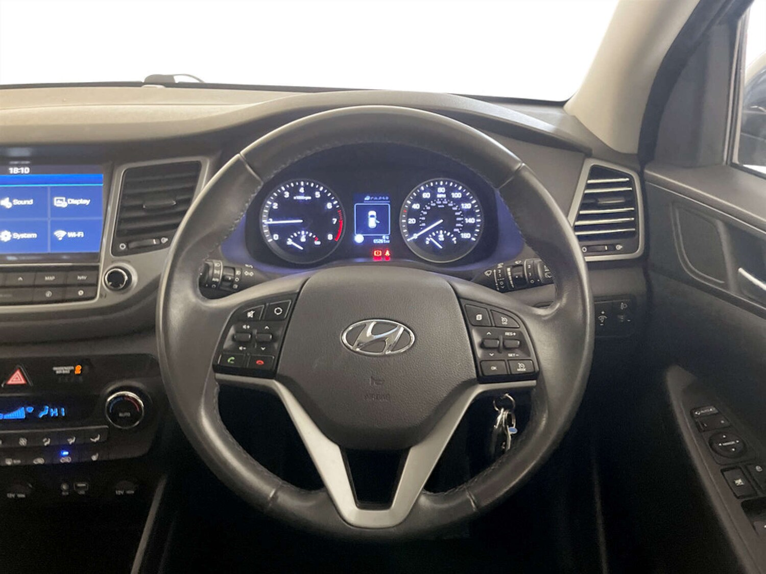 Used Hyundai TUCSON 2017 for sale - 77595700: Photo 16