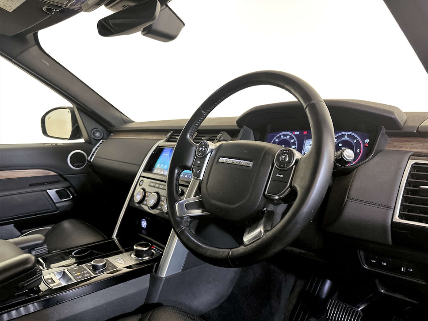 Used Land Rover Discovery 2018 for sale - 77184938: Photo 16