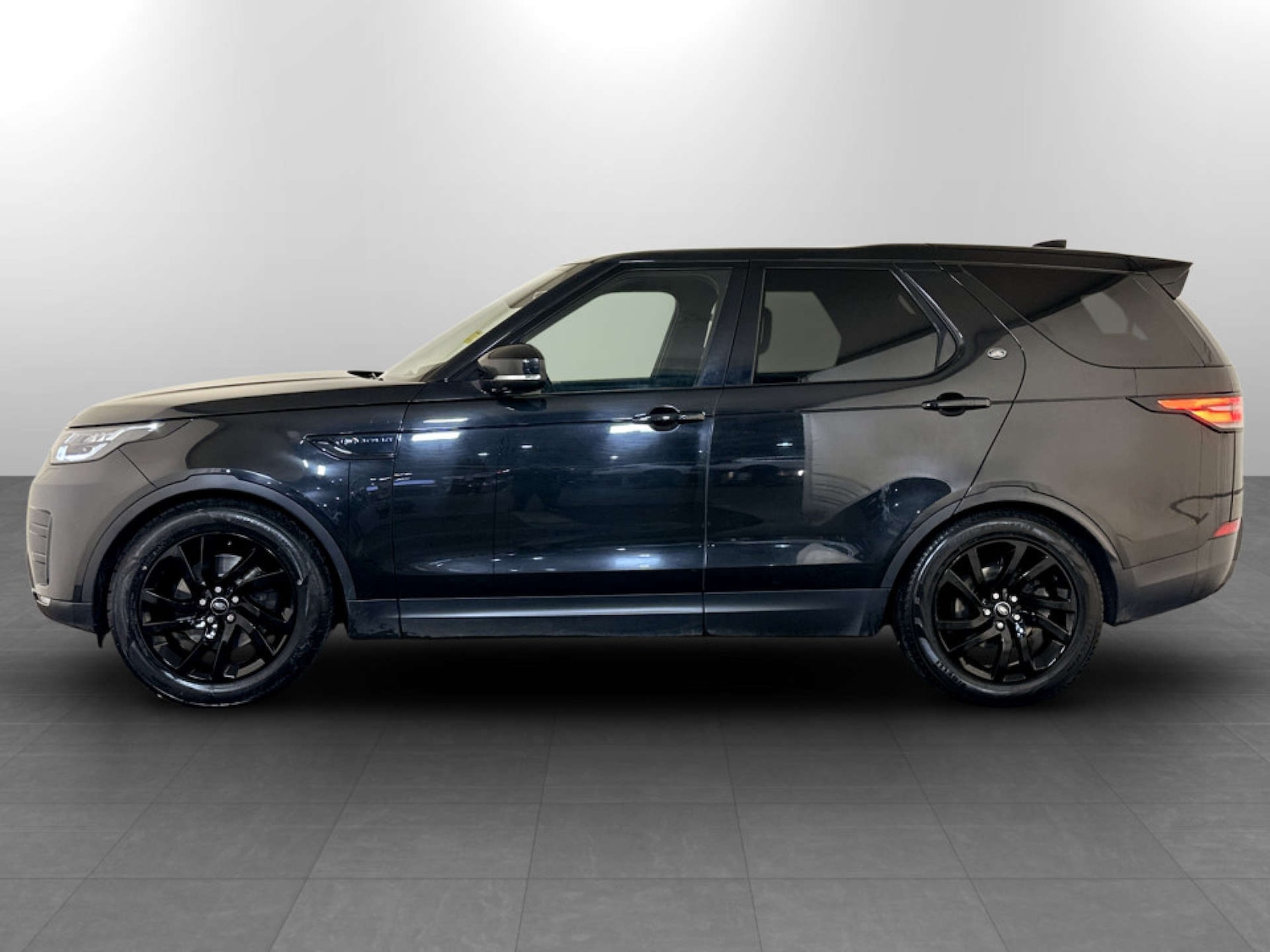 Used Land Rover Discovery 2018 for sale - 77184938: Photo 7