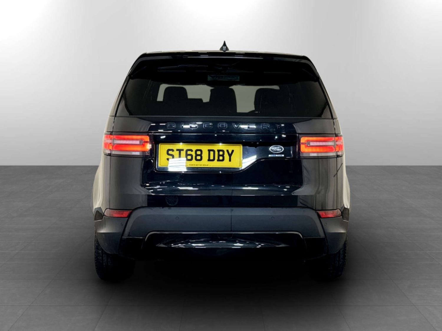 Used Land Rover Discovery 2018 for sale - 77184938: Photo 9