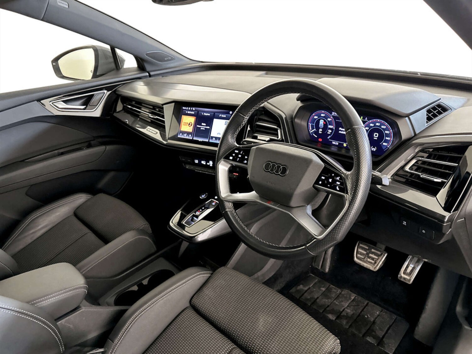 Used Audi Q4 e-tron 2021 for sale - 77409800: Photo 13