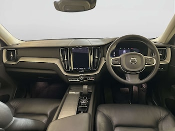 Used Volvo XC60 2023 for sale - 77880483: Photo